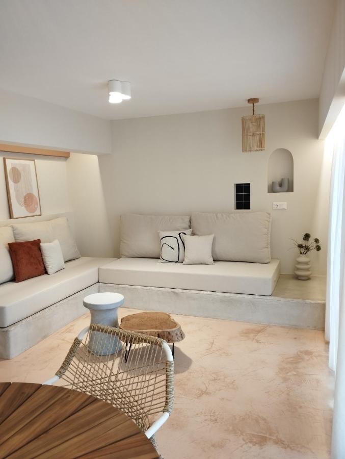 Dolphins Apartment Corinth Екстериор снимка