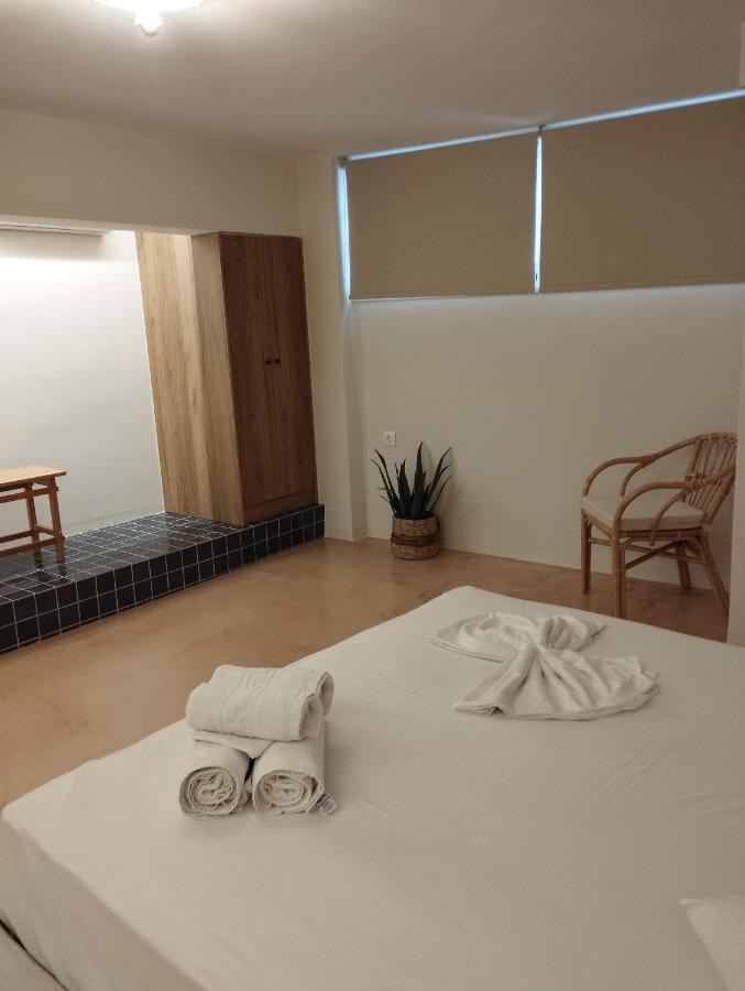 Dolphins Apartment Corinth Екстериор снимка