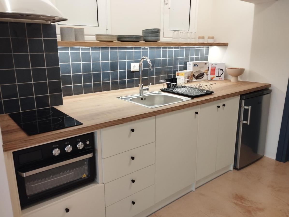 Dolphins Apartment Corinth Екстериор снимка